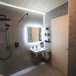 Apartman In Near Lift Mieders