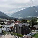 Apartman In Near Lift *