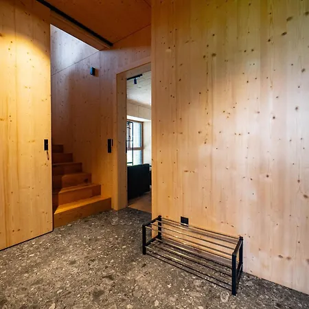 In Near Lift Apartment Mieders