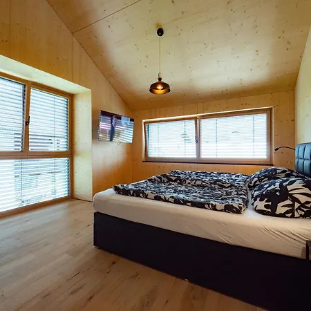 In Near Lift Апартаменты