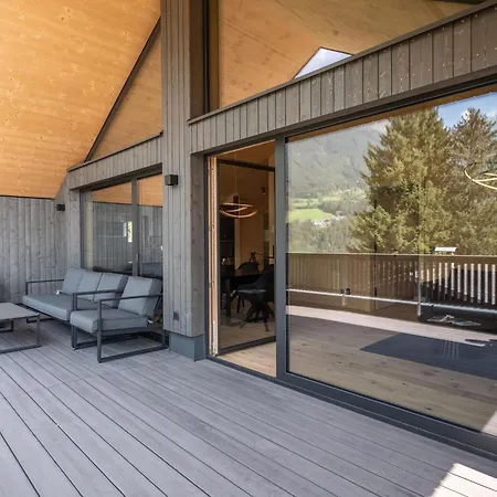 In Near Lift Апартаменты *