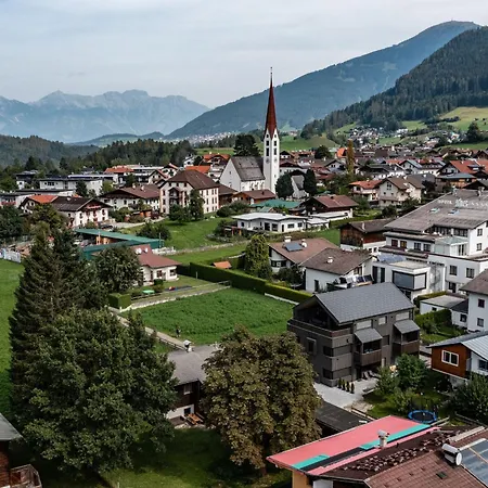 In Near Lift Апартаменты Мидерс