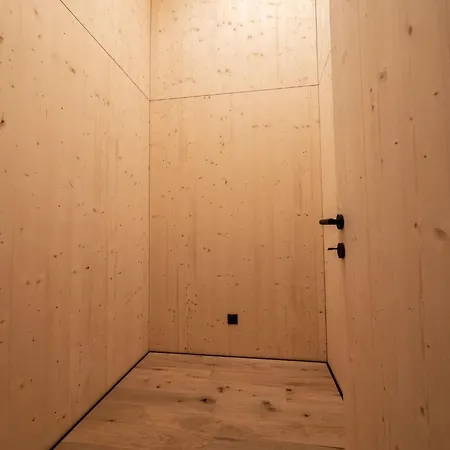 In Near Lift Mieders