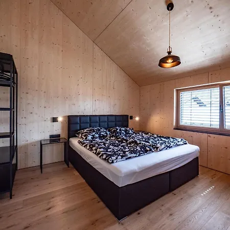 Lejlighed In Near Lift *