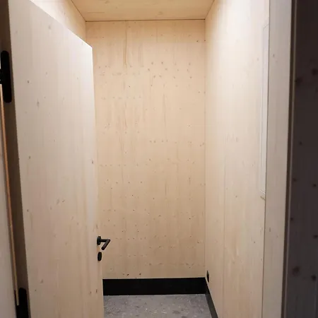 In Near Lift Mieders