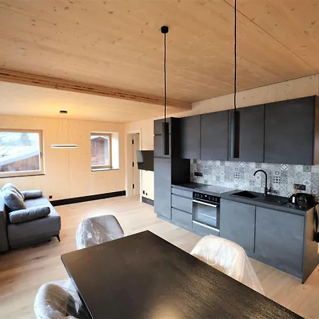 In Near Lift * Mieders