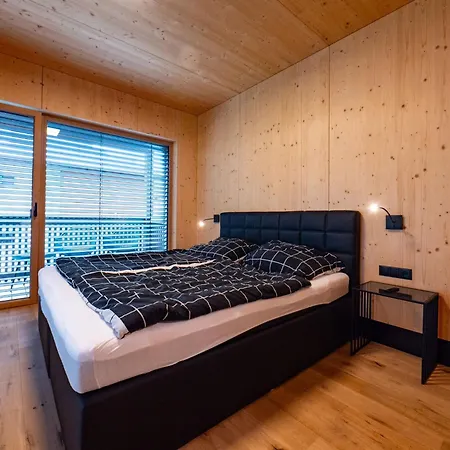 In Near Lift Mieders